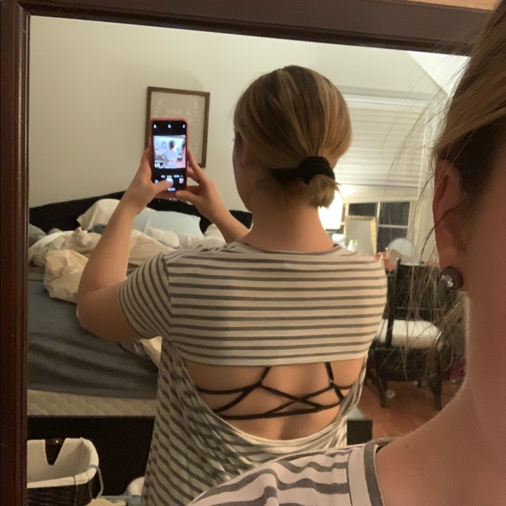 BCBG top - Picture 5 of 5